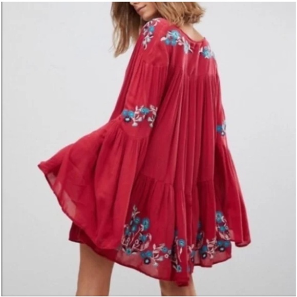 Free People Te Amo Red Floral Embroidered Dress Boho Flare Sleeve Flowy Small - Picture 16 of 16